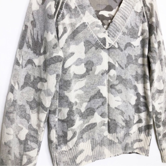 27 miles Malibu camouflage V-neck cashmere sweater - Picture 3 of 11